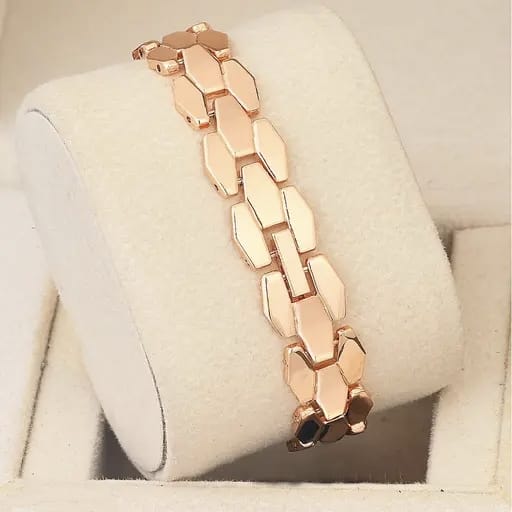 Elegant Rose Gold Minimalist Analog Watch for Woman